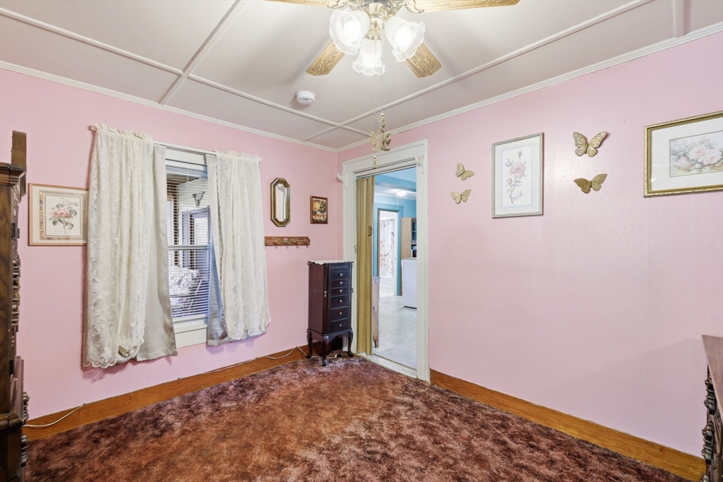 48 Grant St Property Photo 6