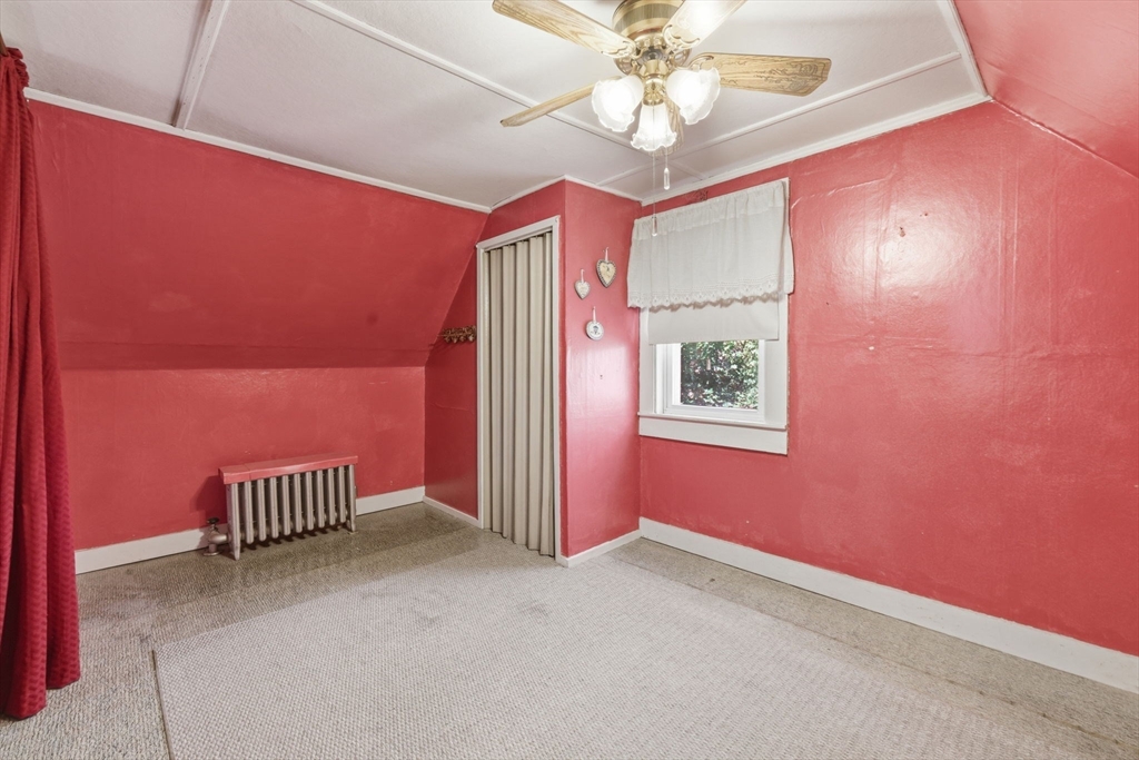 48 Grant St Property Photo 24