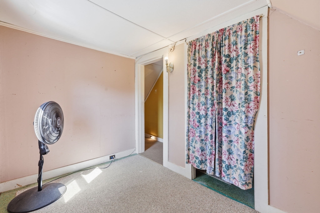48 Grant St Property Photo 29