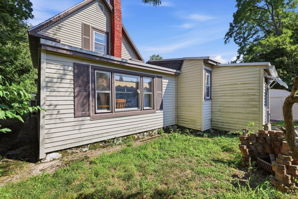 48 Grant St Property Photo 37