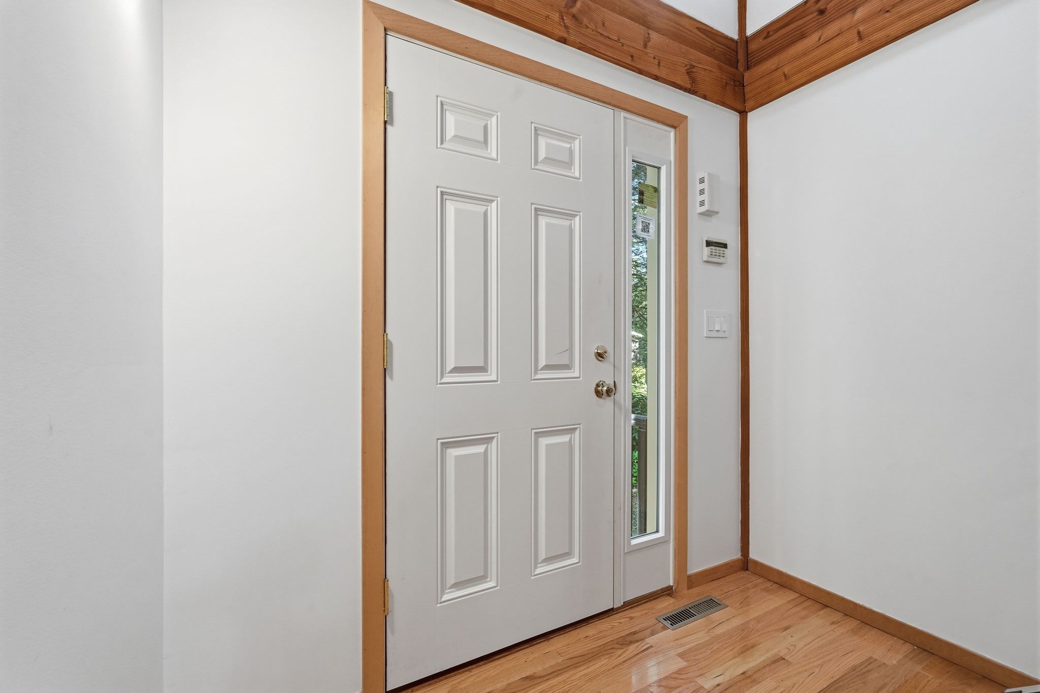 470 Montague Rd Property Photo 6