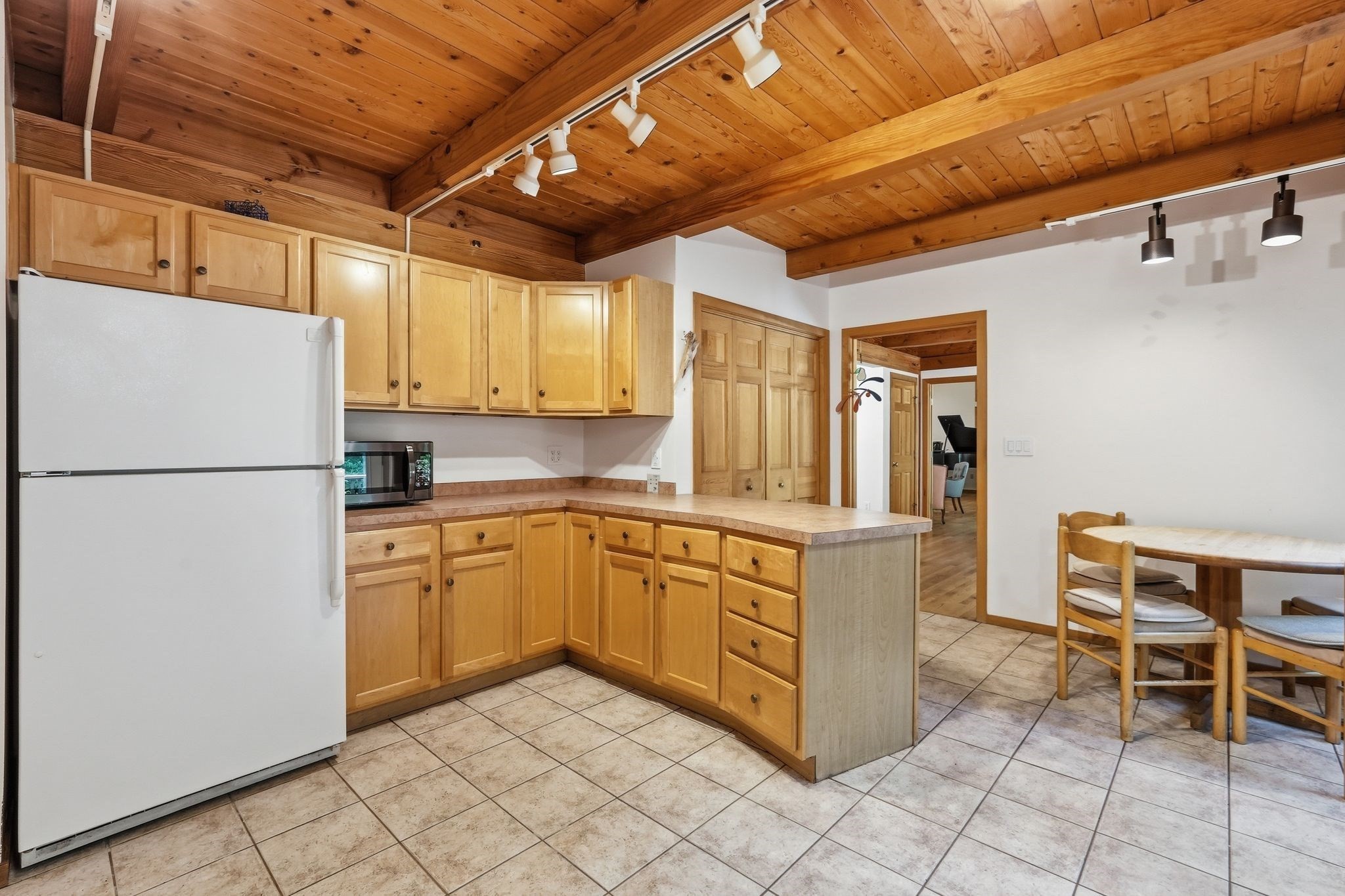 470 Montague Rd Property Photo 12