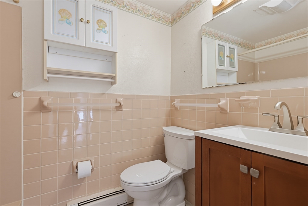 18 Cobb Ave # 18 Property Photo 12