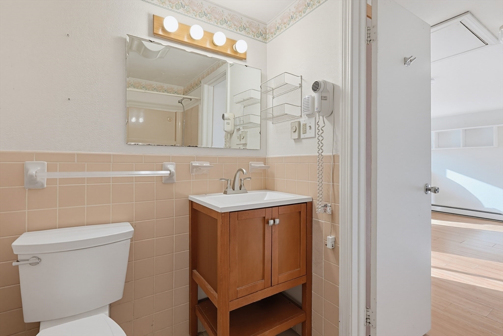 18 Cobb Ave # 18 Property Photo 13