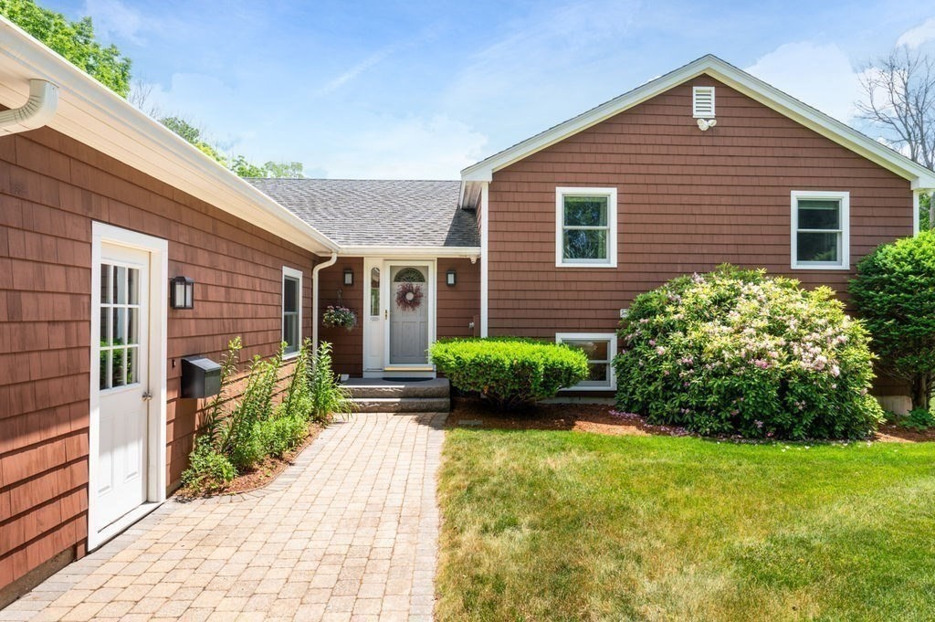 4 Fern Avenue Property Photo 6