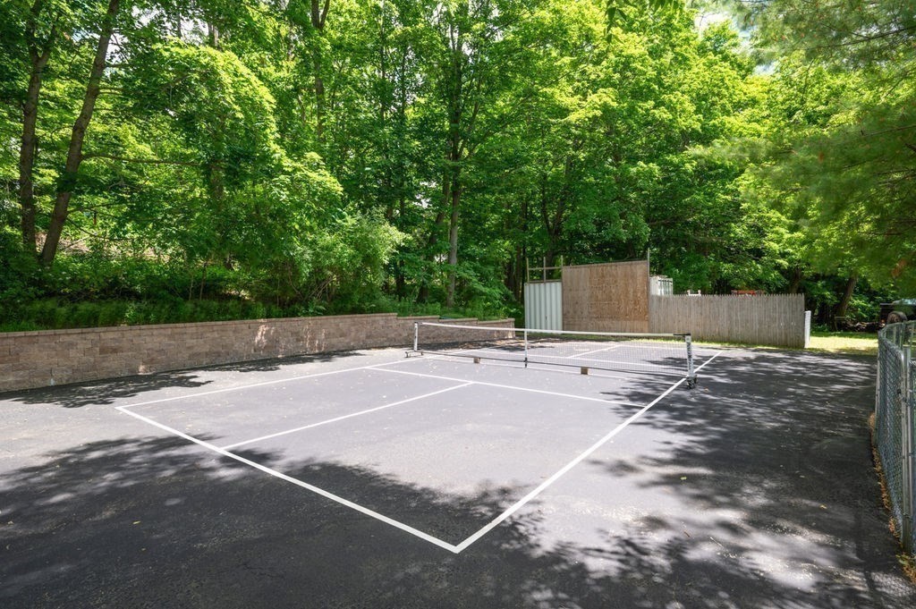 4 Fern Avenue Property Photo 31