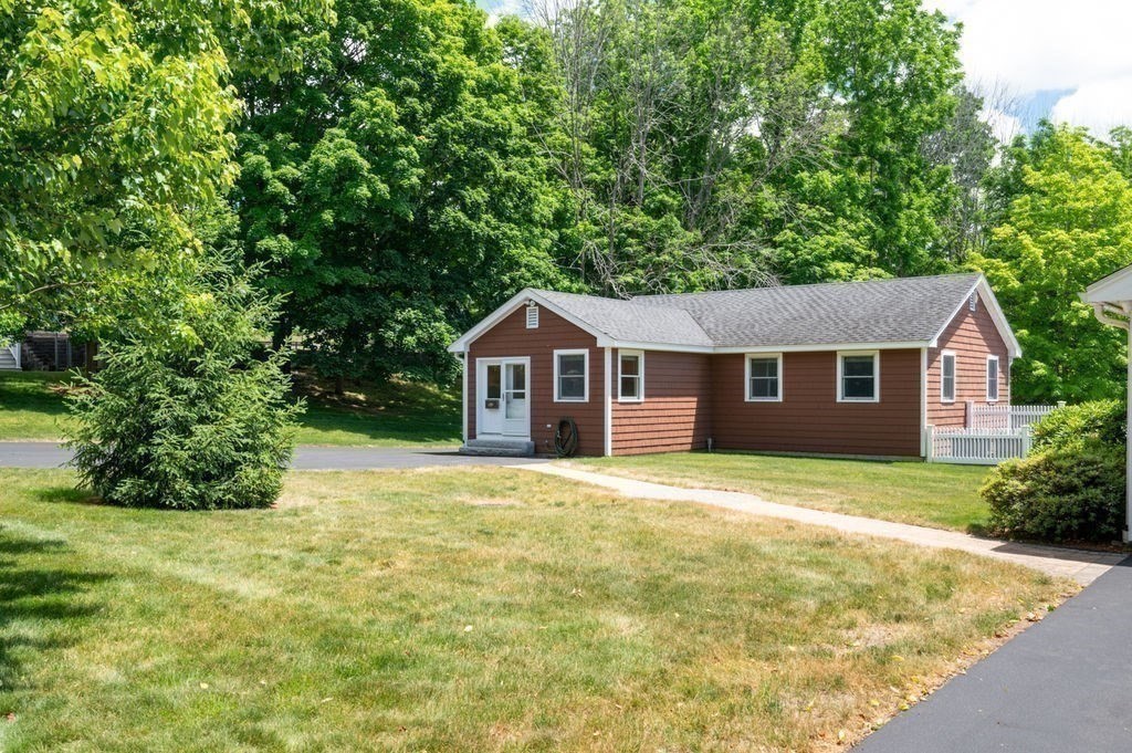 4 Fern Avenue Property Photo 32