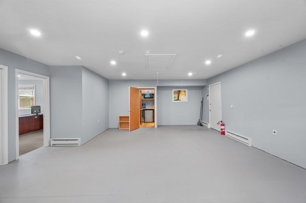 4 Fern Avenue Property Photo 35