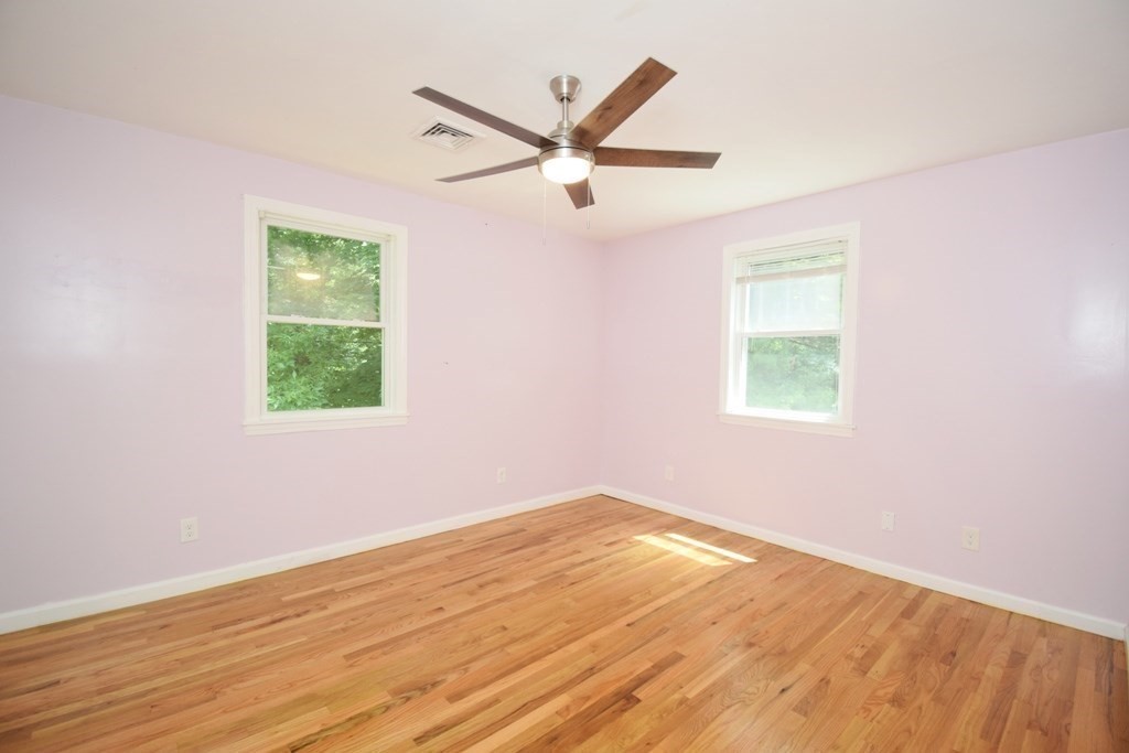 302 Lake Street Property Photo 17