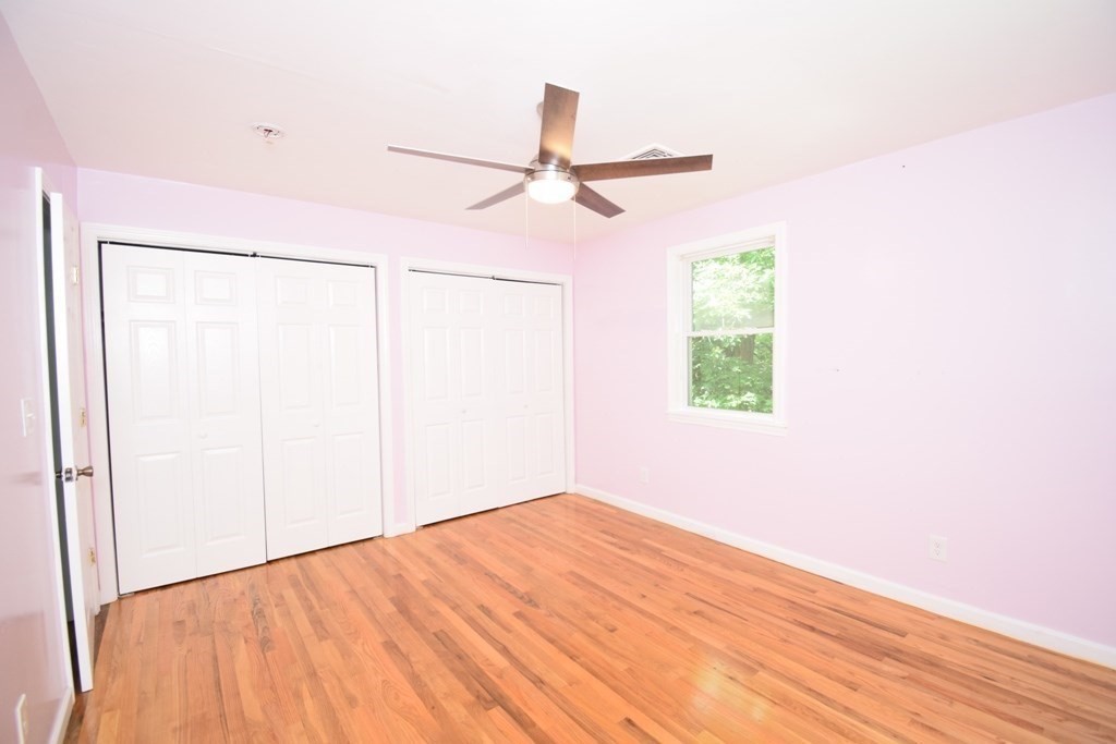 302 Lake Street Property Photo 18