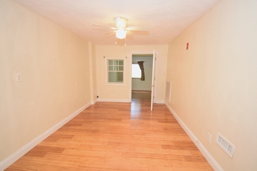 302 Lake Street Property Photo 22