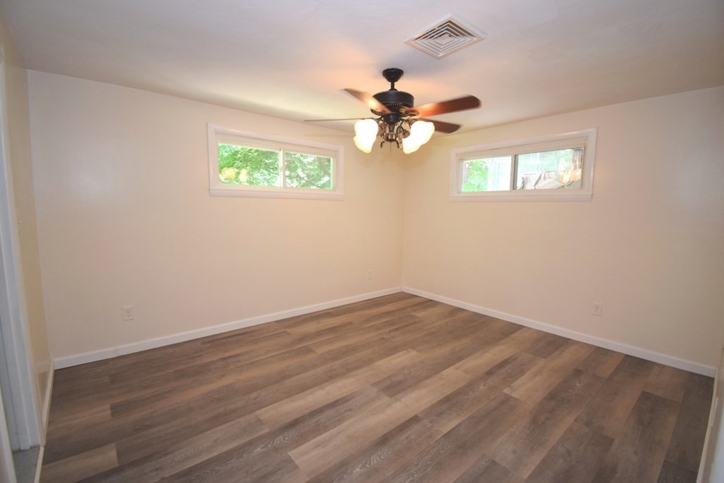 302 Lake Street Property Photo 30