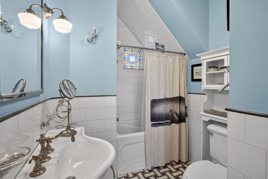 162 Bradford Street Unit 1 Property Photo 11