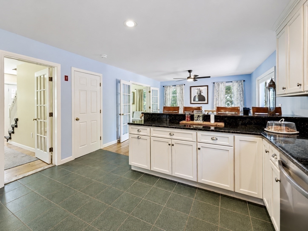 1 Spring Lane Property Photo 18