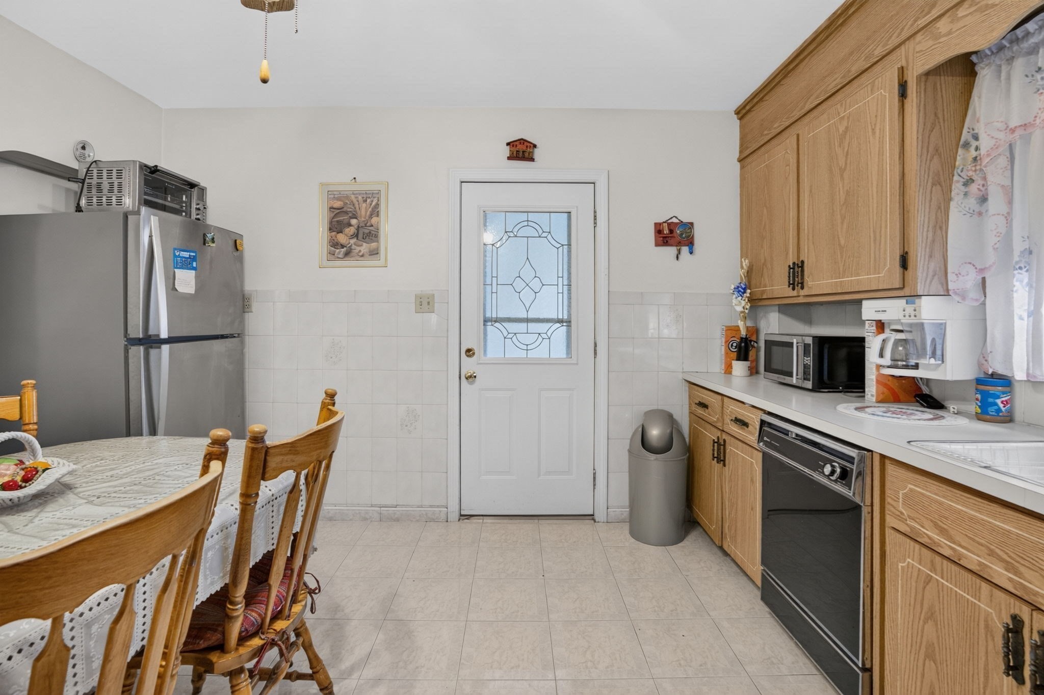 549 Main St Property Photo 6