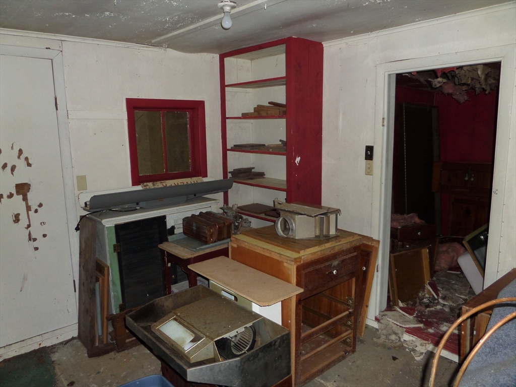 43-a River Rd Property Photo 17