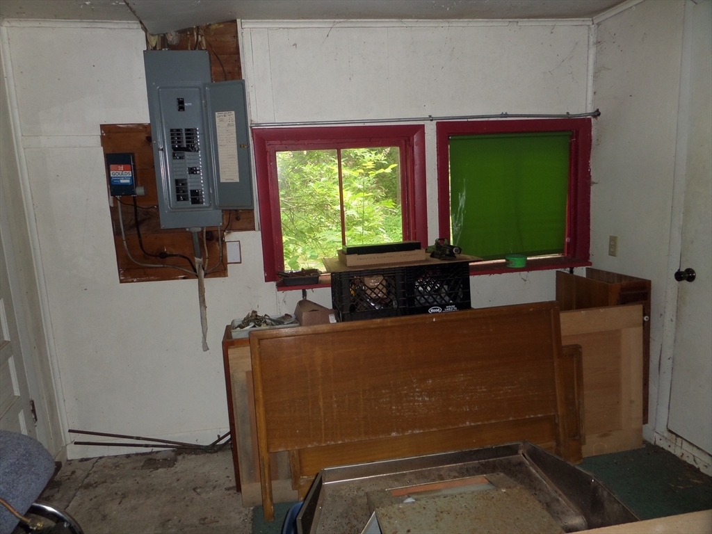43-a River Rd Property Photo 18