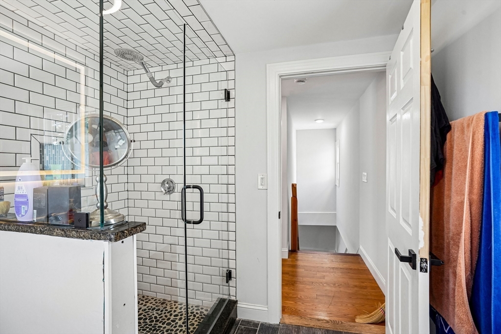 109 Broadsound Ave Property Photo 16