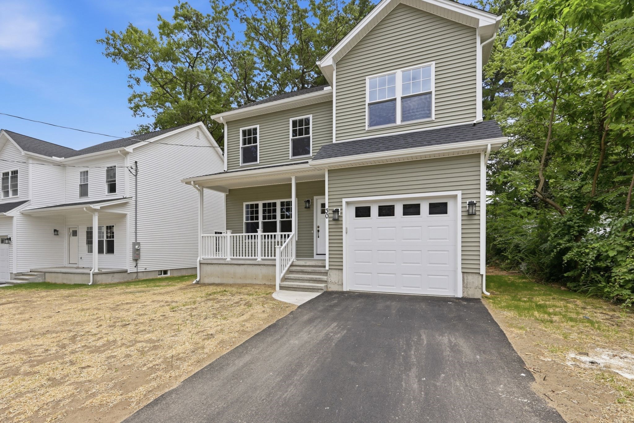 30 Goldenrod Property Photo 4