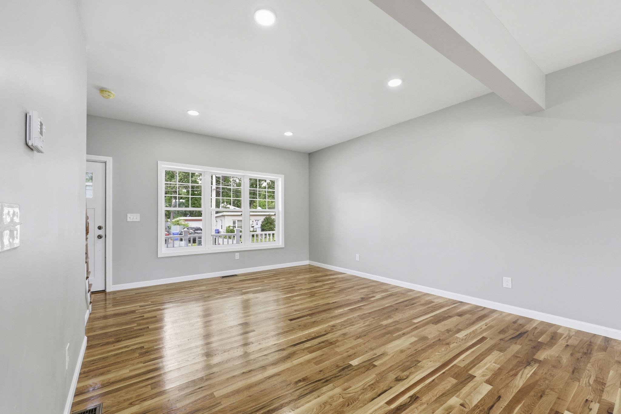 30 Goldenrod Property Photo 10