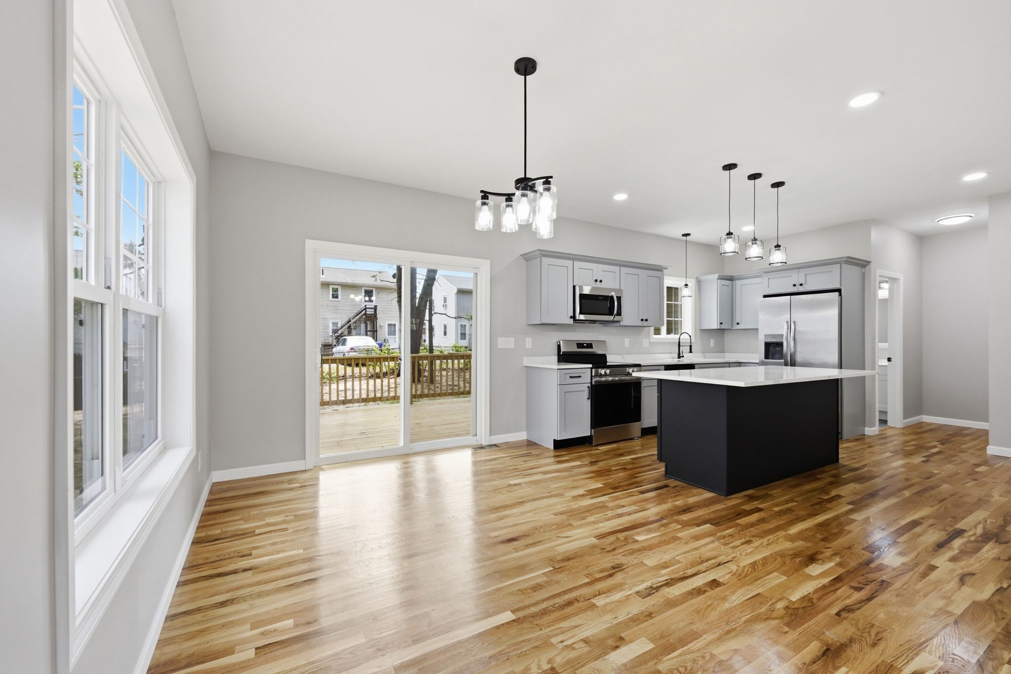 30 Goldenrod Property Photo 11