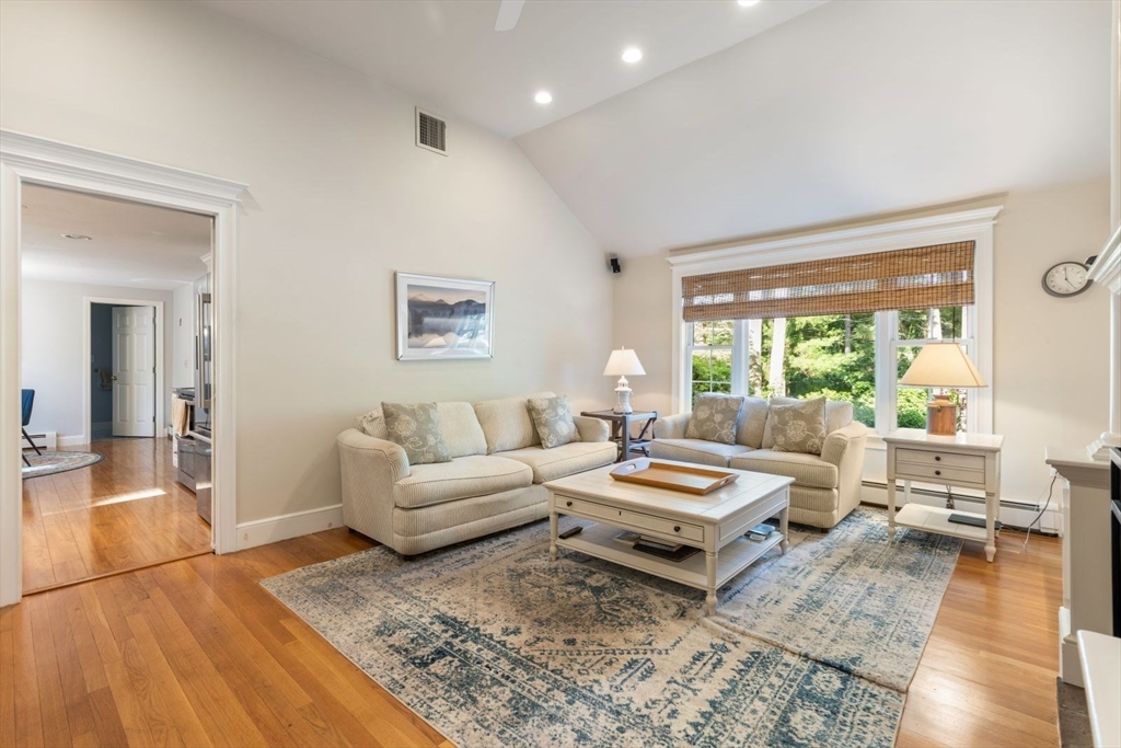 30 Stanhope Dr Property Photo 8