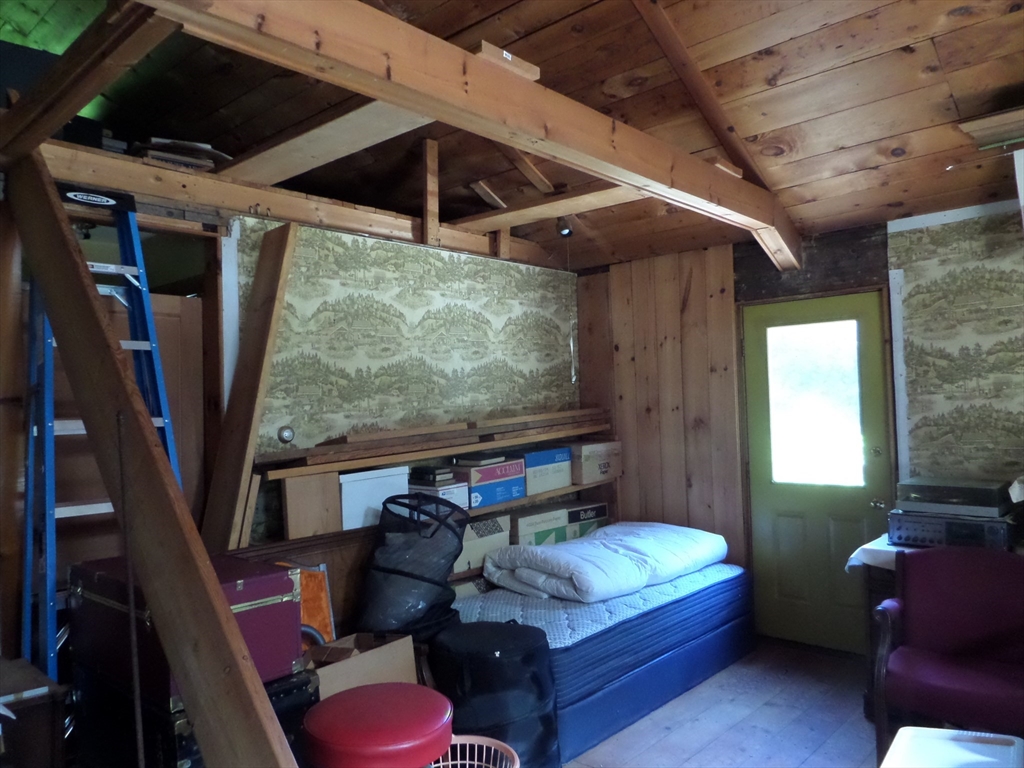 30 River Rd Property Photo 9