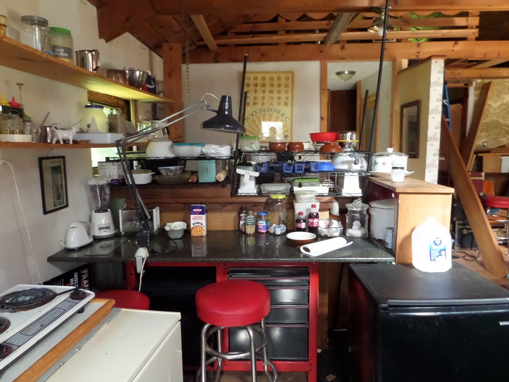 30 River Rd Property Photo 10