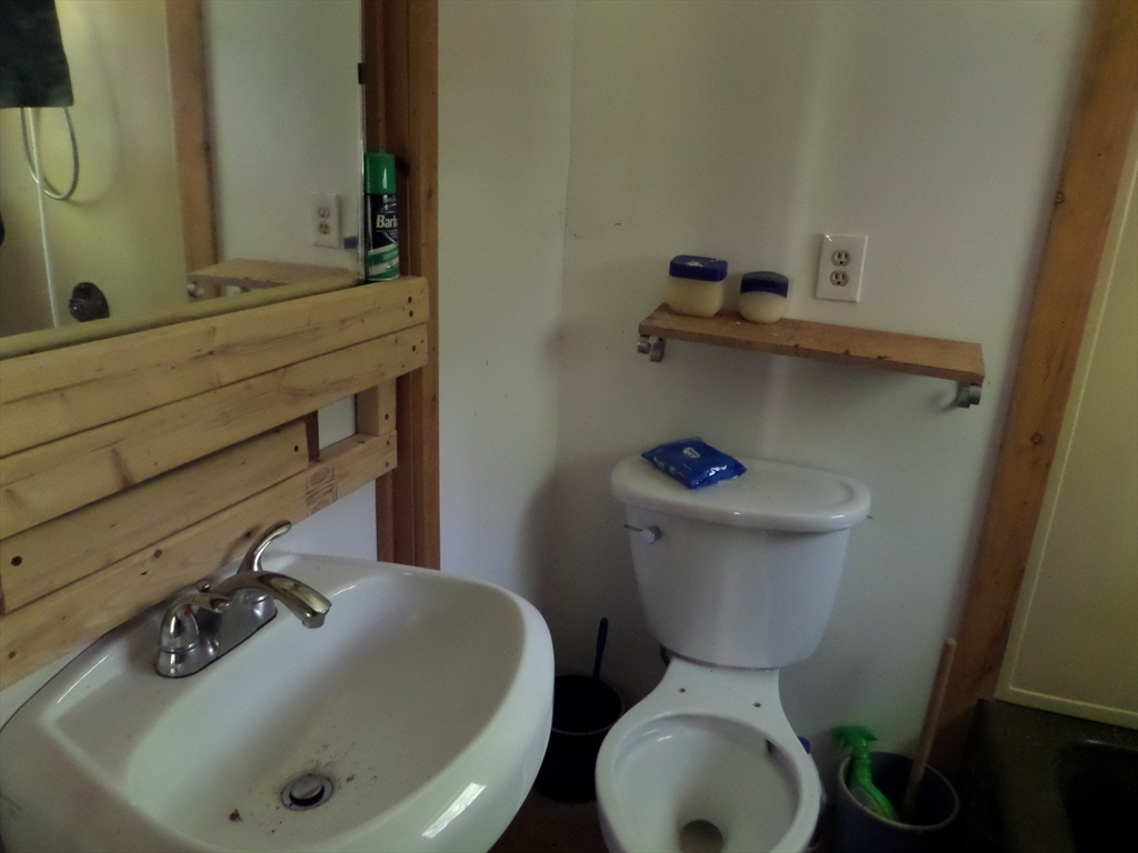 30 River Rd Property Photo 11