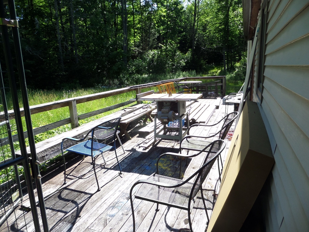 30 River Rd Property Photo 16