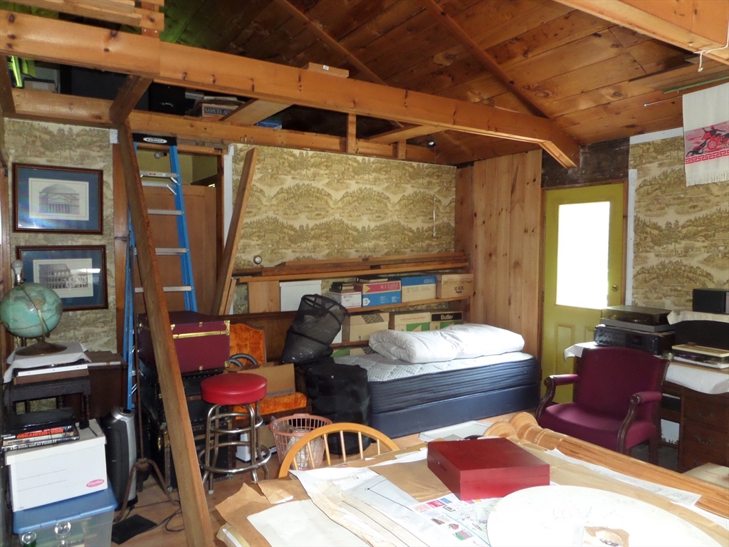 30 River Rd Property Photo 19