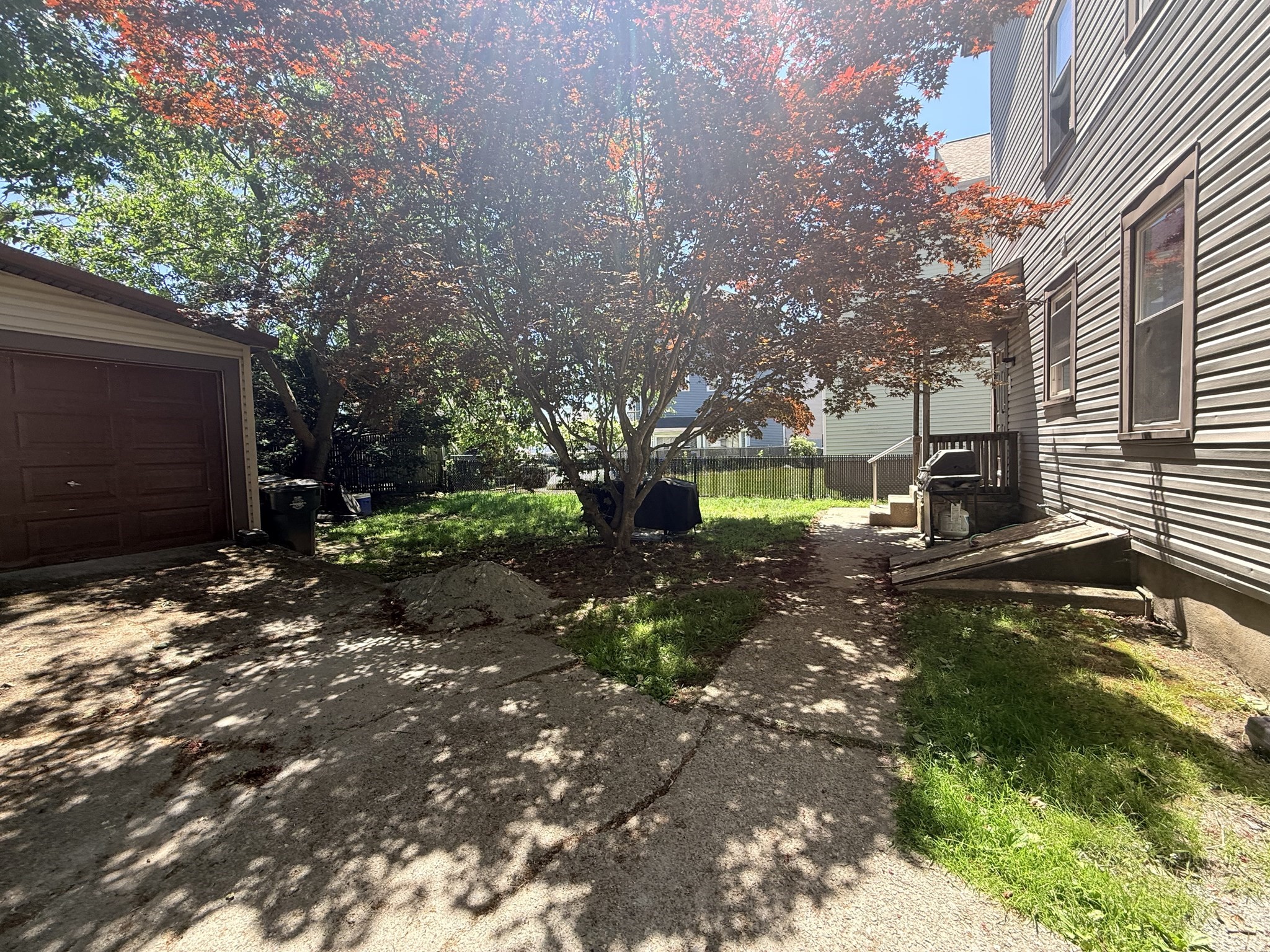 48 Tuttle St Property Photo 4