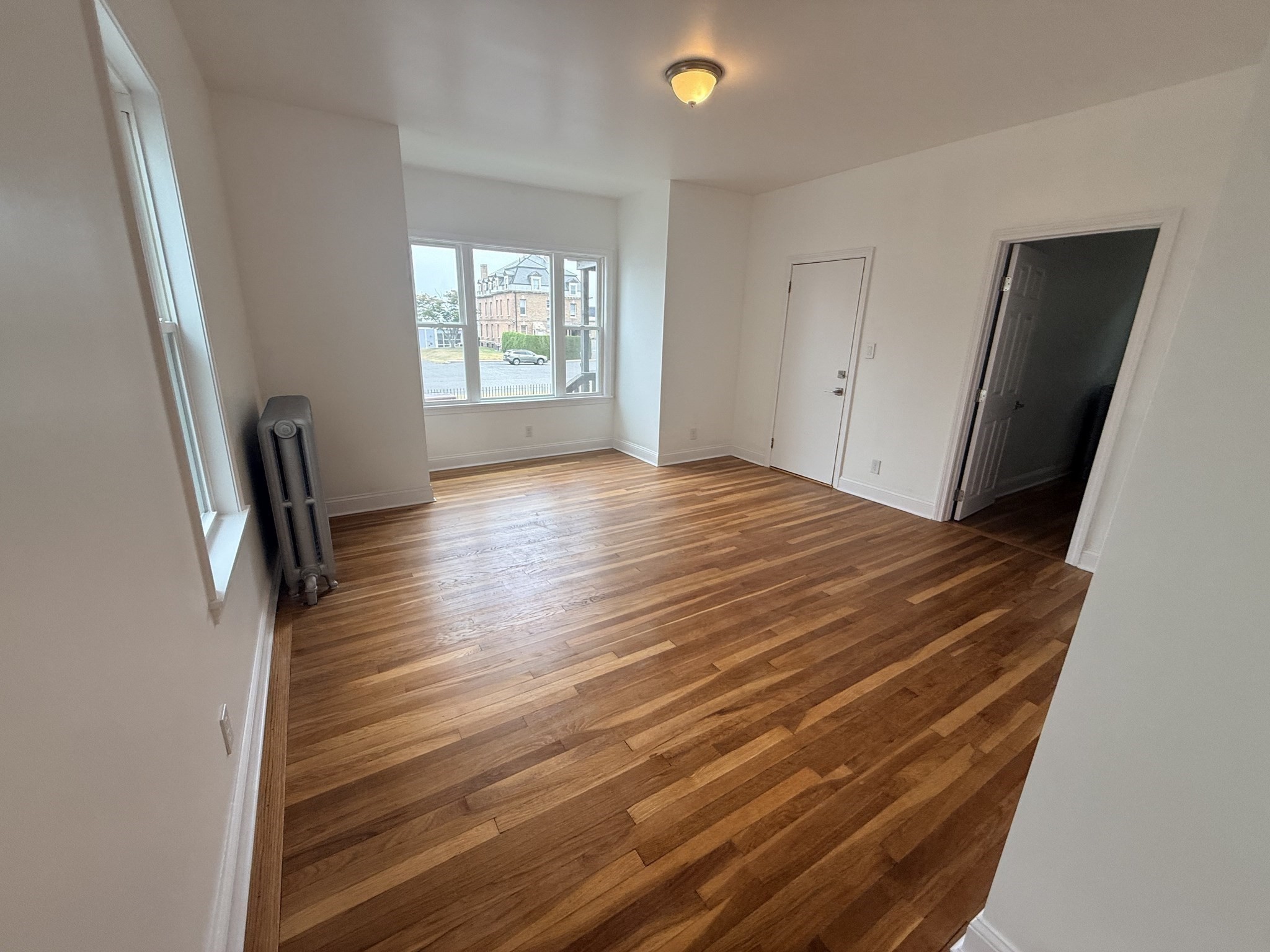 48 Tuttle St Property Photo 9