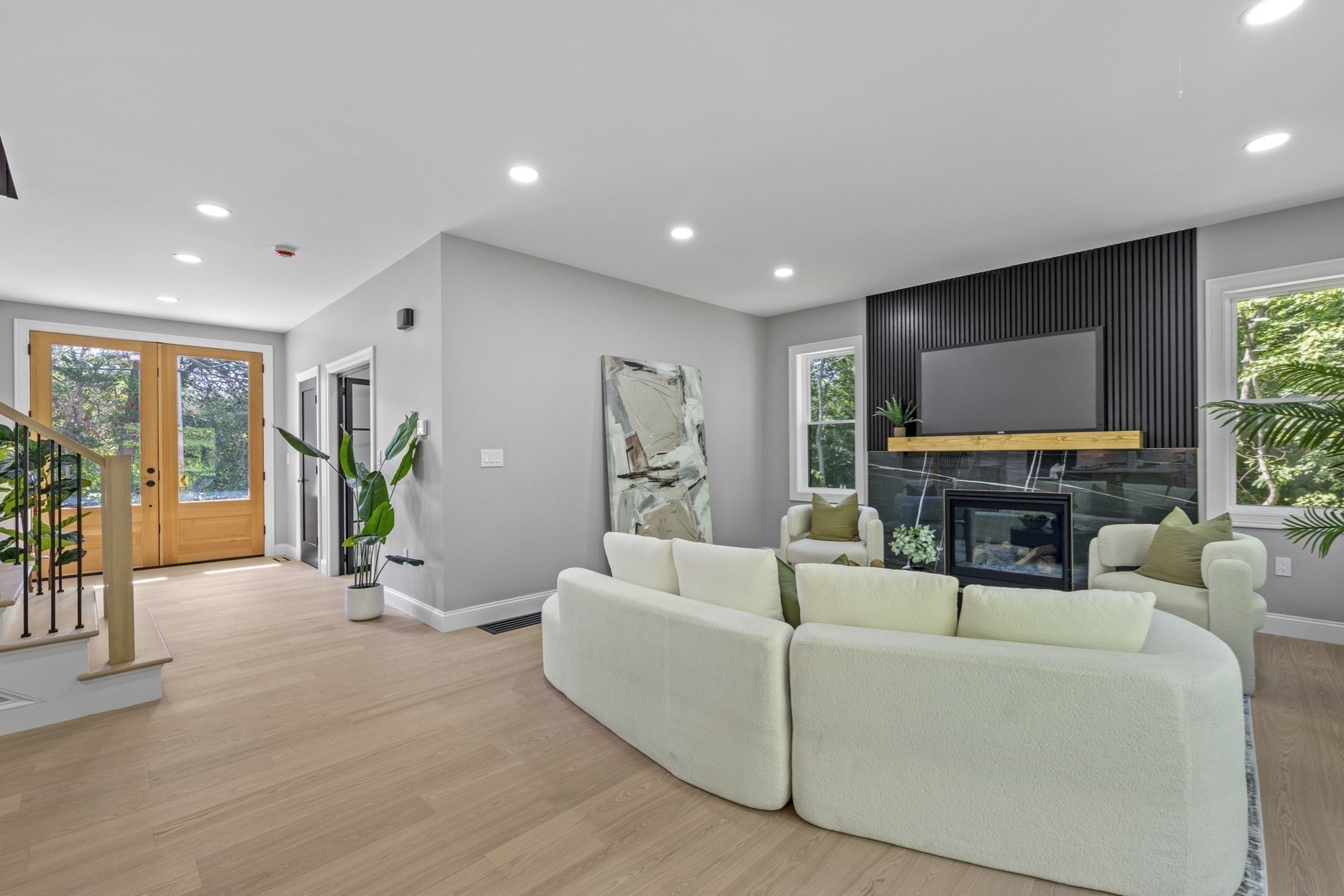 91 Howard St Property Photo 17