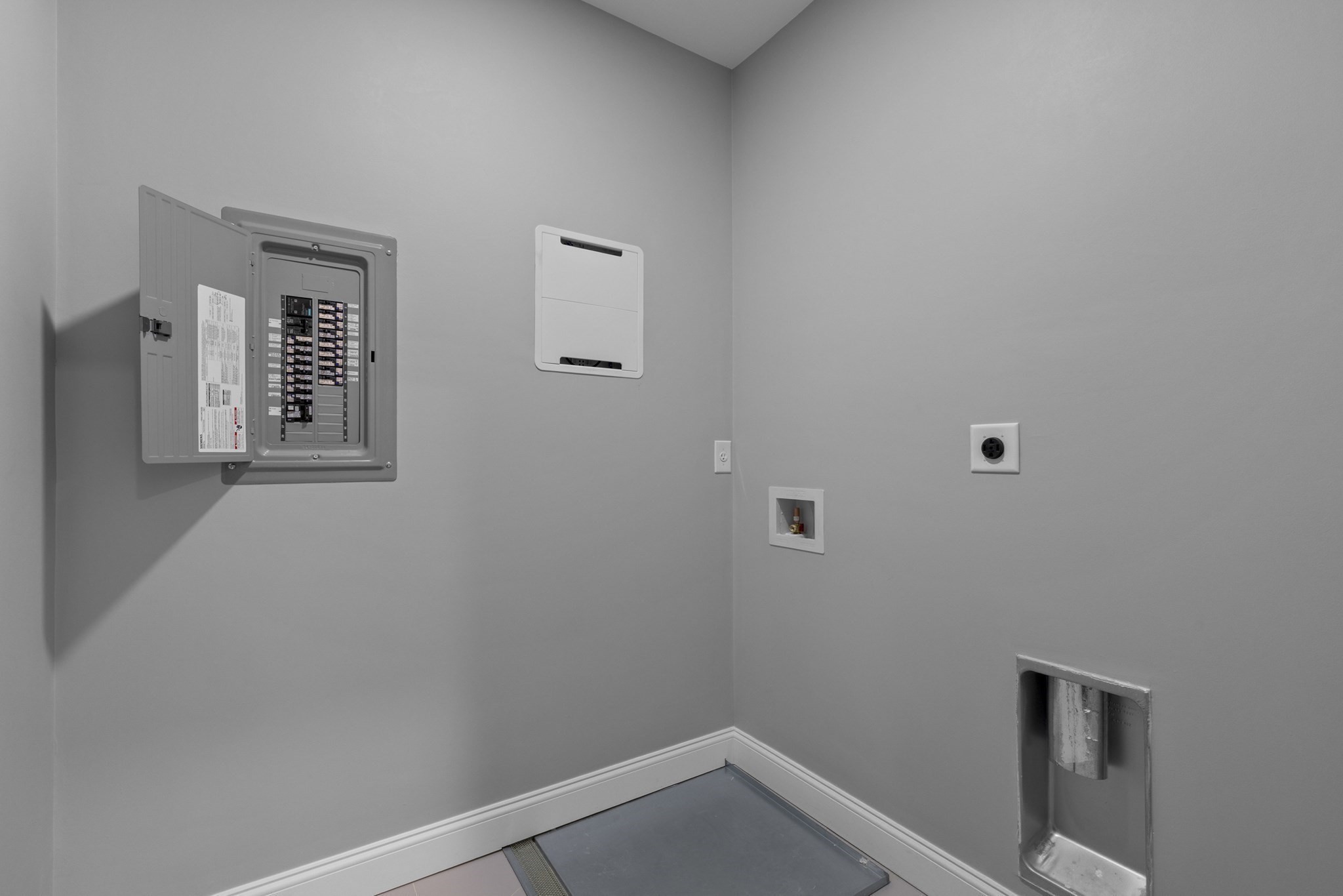 91 Howard St Property Photo 21
