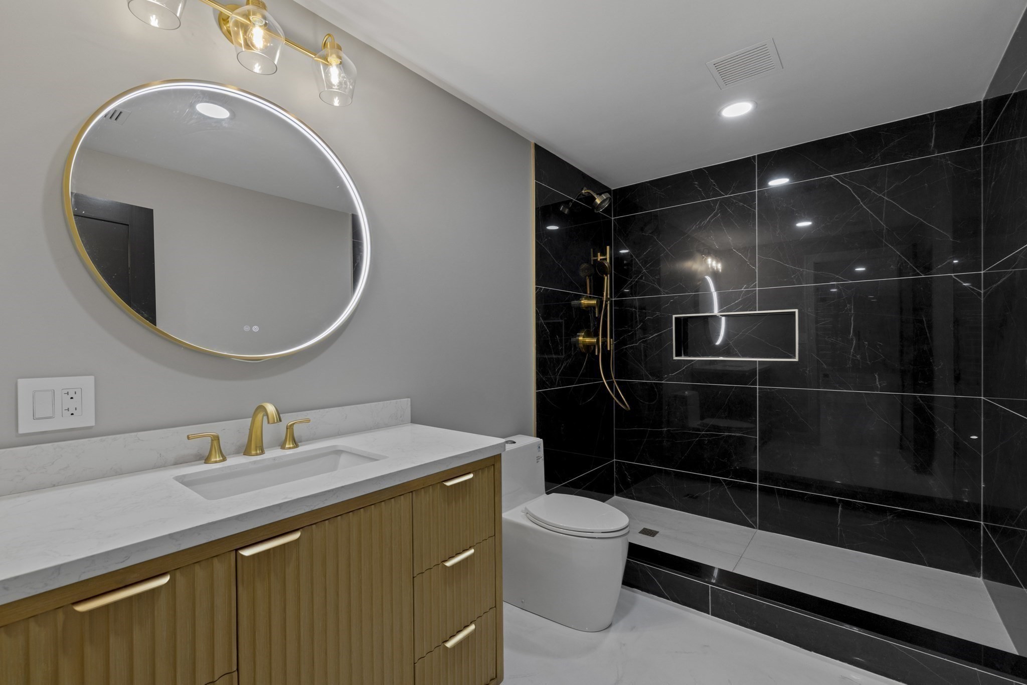 91 Howard St Property Photo 36