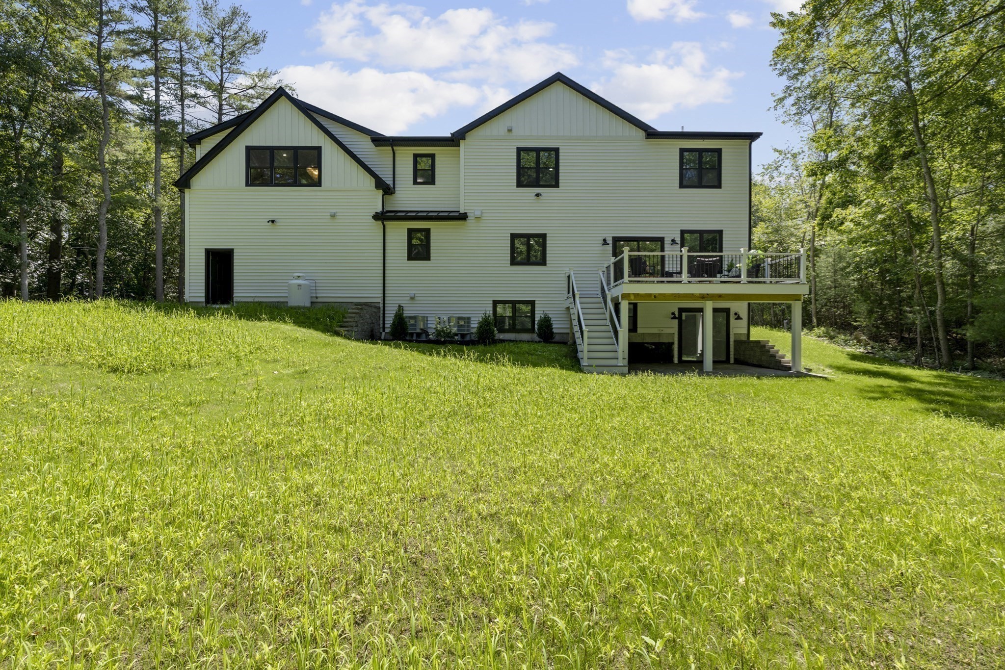 91 Howard St Property Photo 41