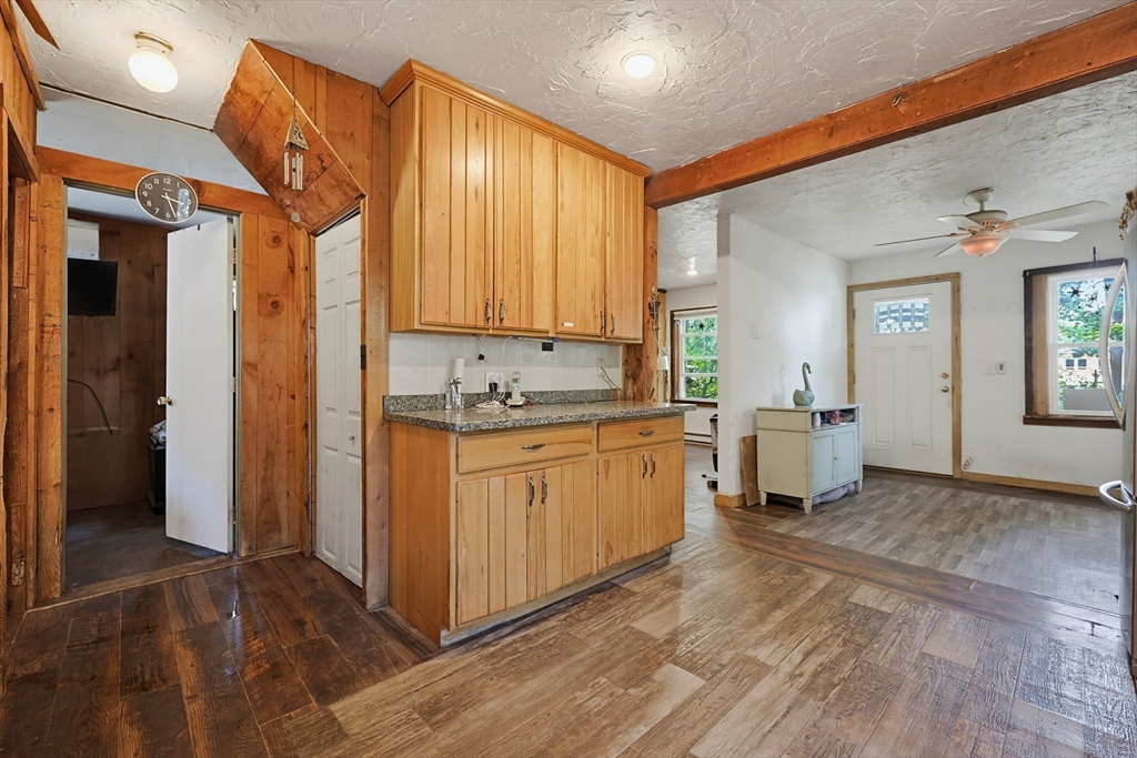 19 King Street Property Photo 7