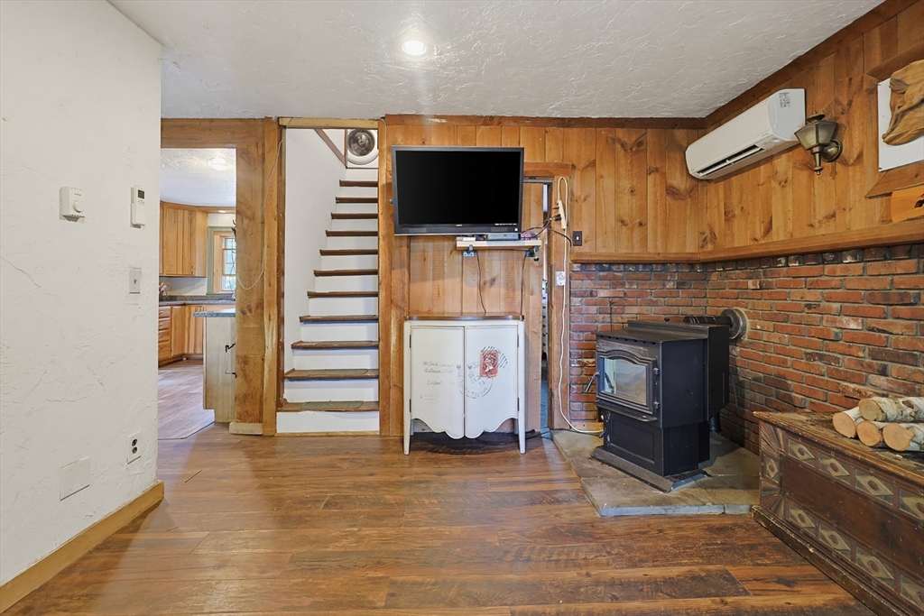 19 King Street Property Photo 12