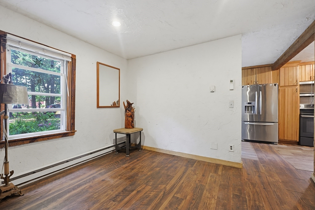 19 King Street Property Photo 13