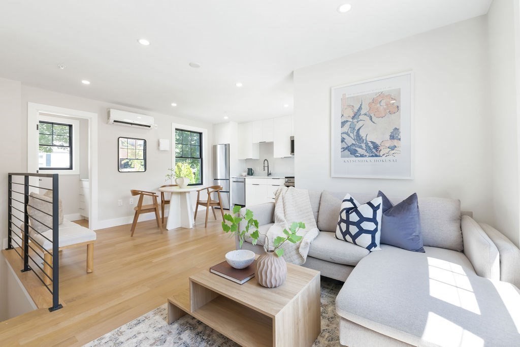 43 Crafts Street Property Photo 2