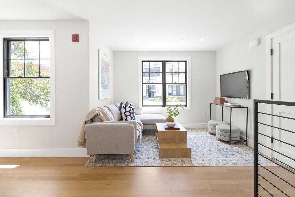 43 Crafts Street Property Photo 3