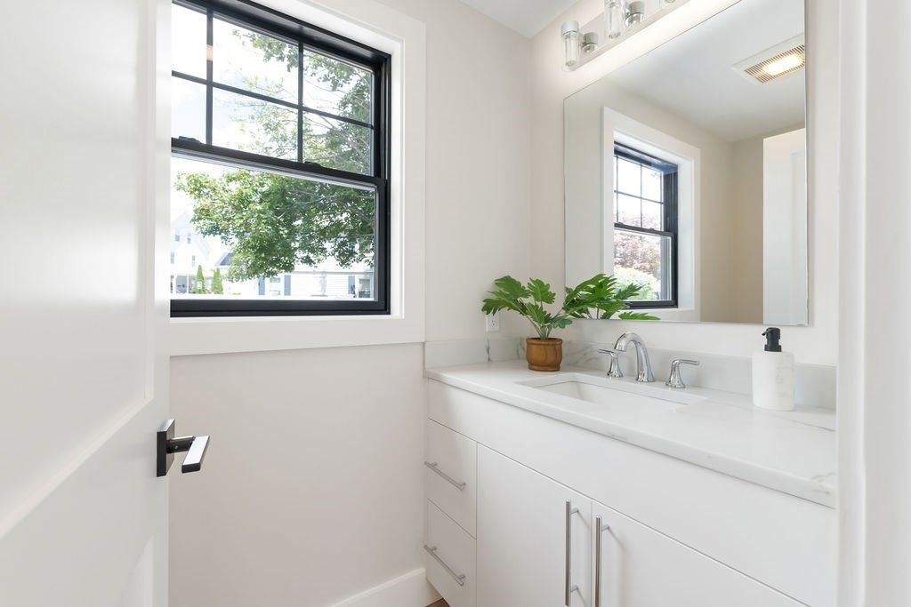 43 Crafts Street Property Photo 8