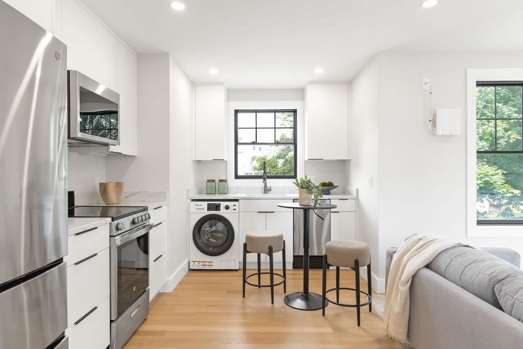 43 Crafts Street Property Photo 15