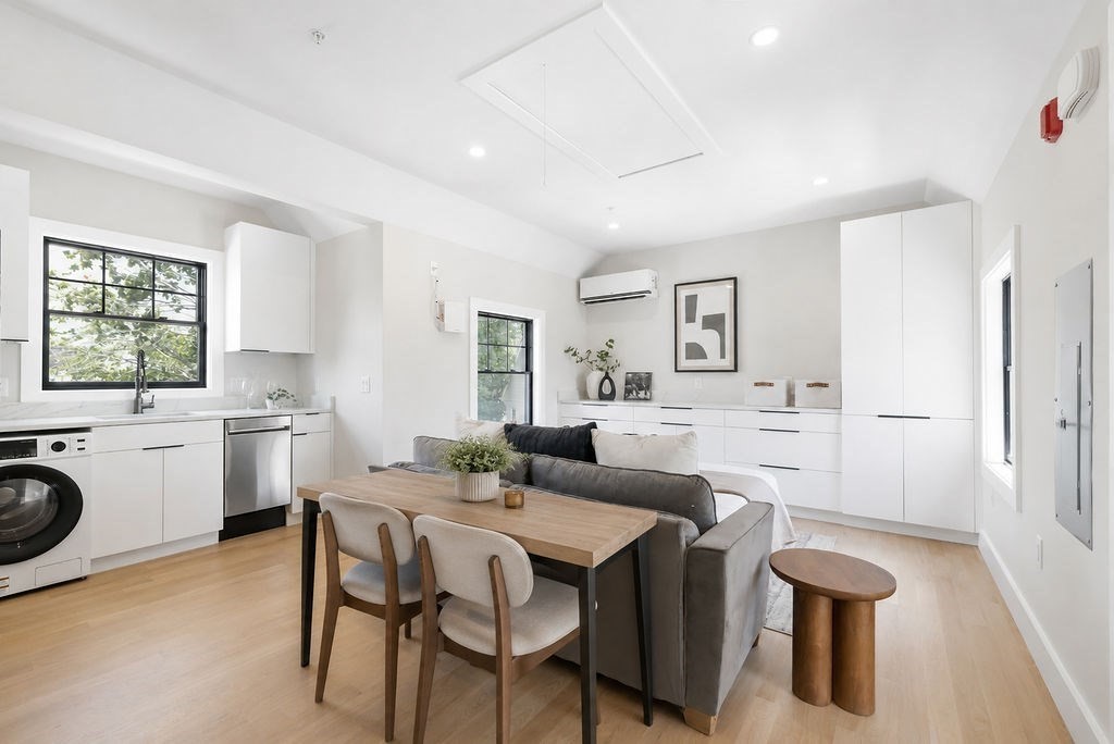 43 Crafts Street Property Photo 21