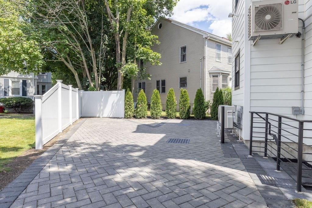 43 Crafts Street Property Photo 28