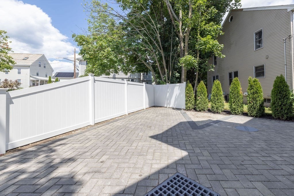 43 Crafts Street Property Photo 29