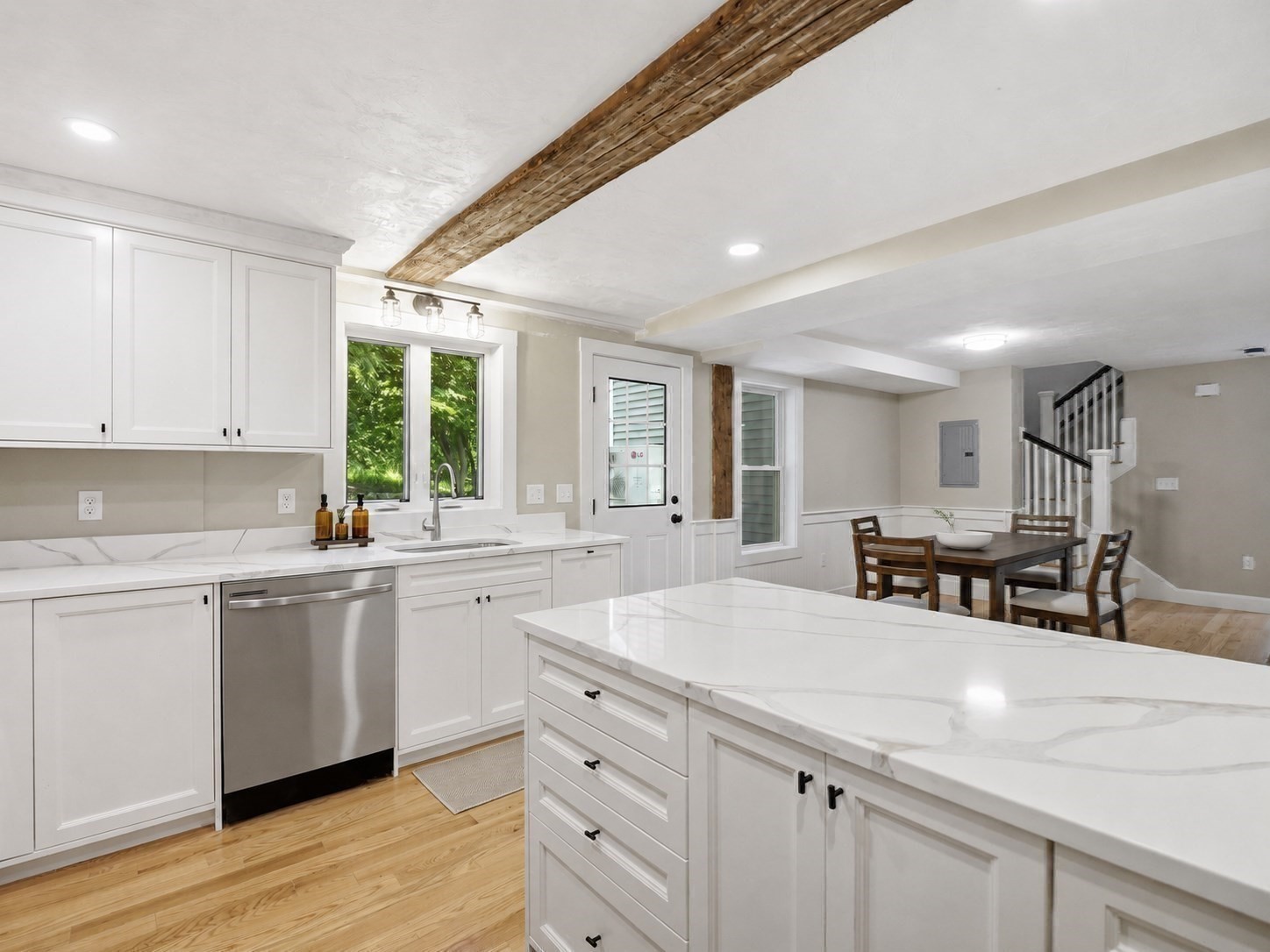 164 Main Street # B Property Photo 4
