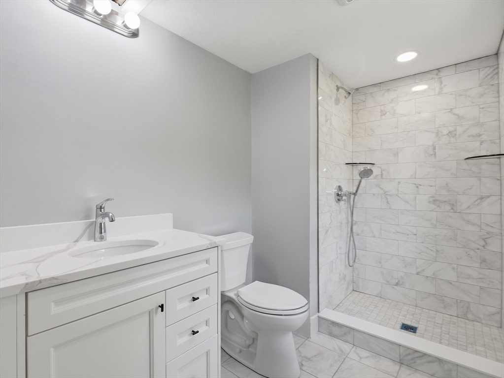 164 Main Street # B Property Photo 13