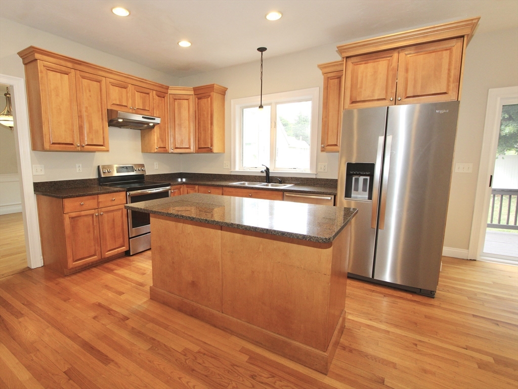 7 Chevy Chase Rd Property Photo 4